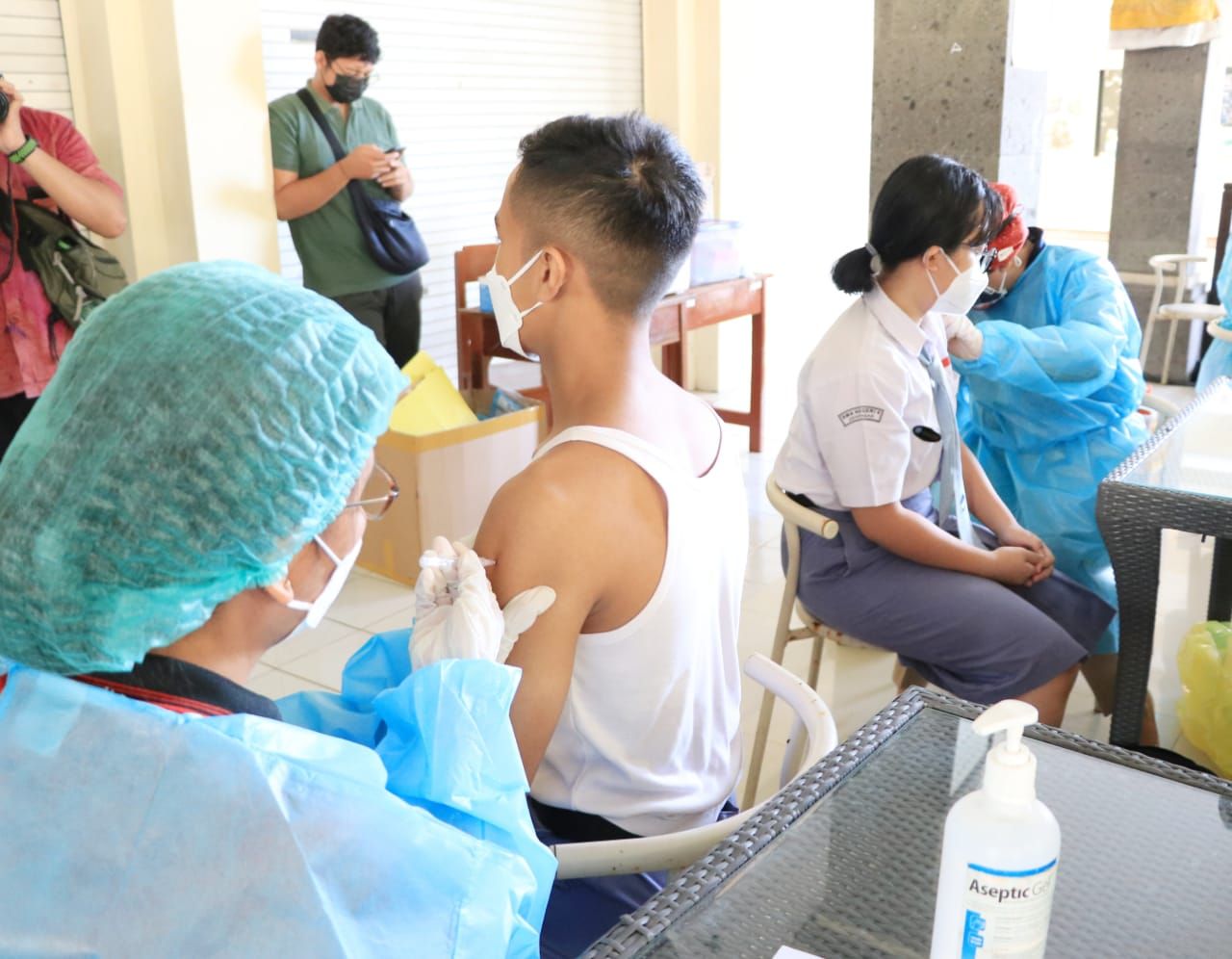 podiumnews.com-Demi Kesehatan Diri, Gubernur Bali Ajak Anak Usia 12-17 Tahun Jangan Takut Divaksin 